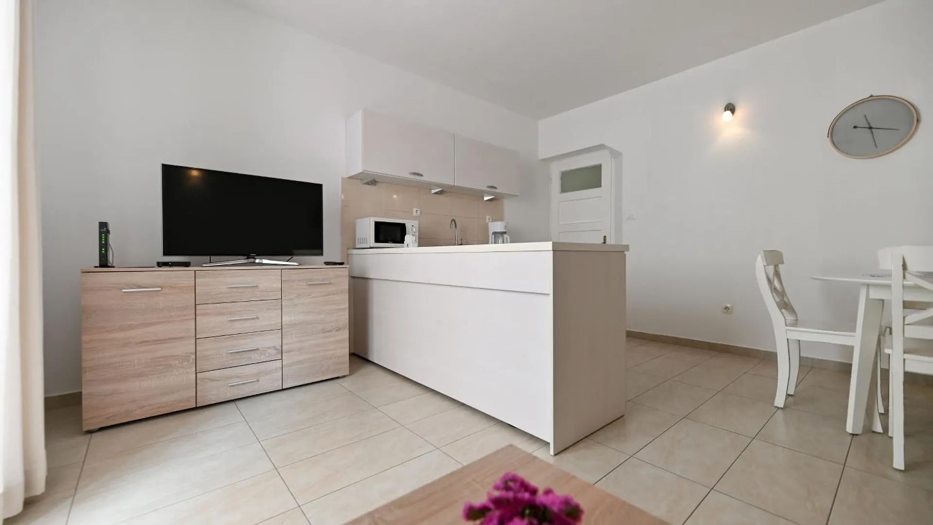 Near Zadar City Center Apartment With Free Parking And Air Condition In Each Room Croácia